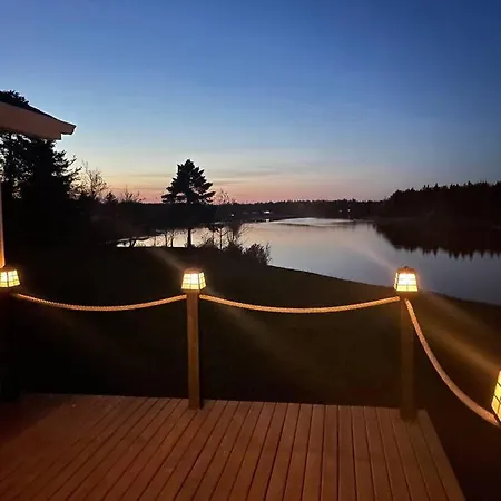 2 Bedroom Private Waterfront Getaway Richibucto Exterior photo