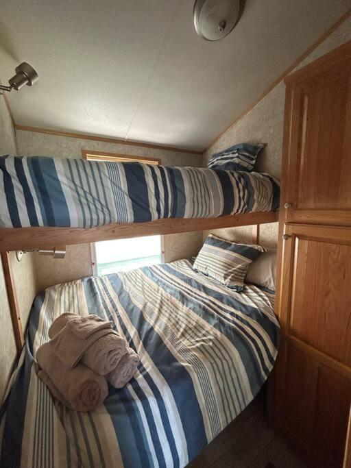 2 Bedroom Private Waterfront Getaway Holiday home